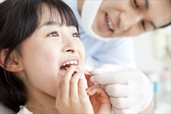香川県 高松市 浮田歯科医院 セレックとはオールセラミックの補綴物（白い歯）を最短で１日入れられる新技術です